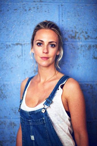 Miranda Raison image