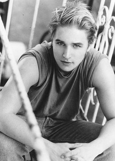 Shawn Reaves image