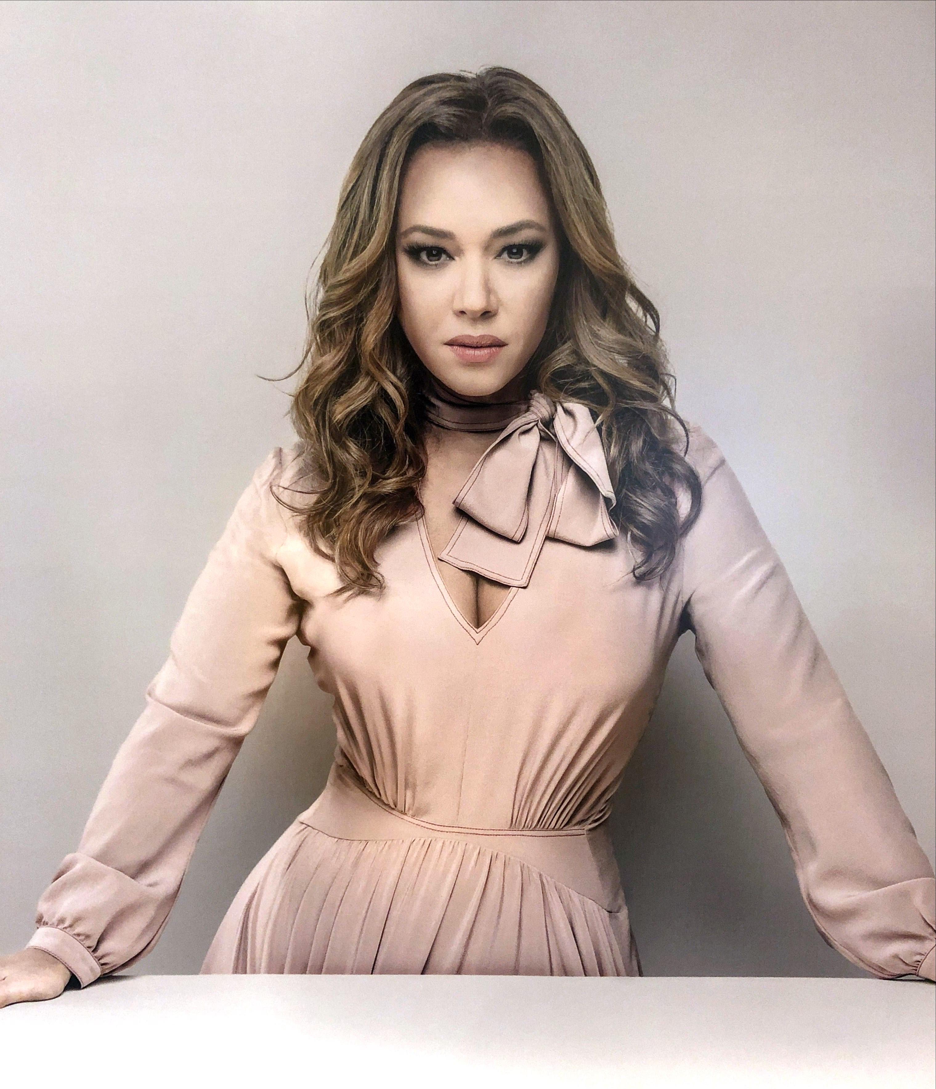 Leah Remini image