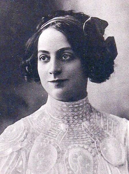 Germaine Reuver image
