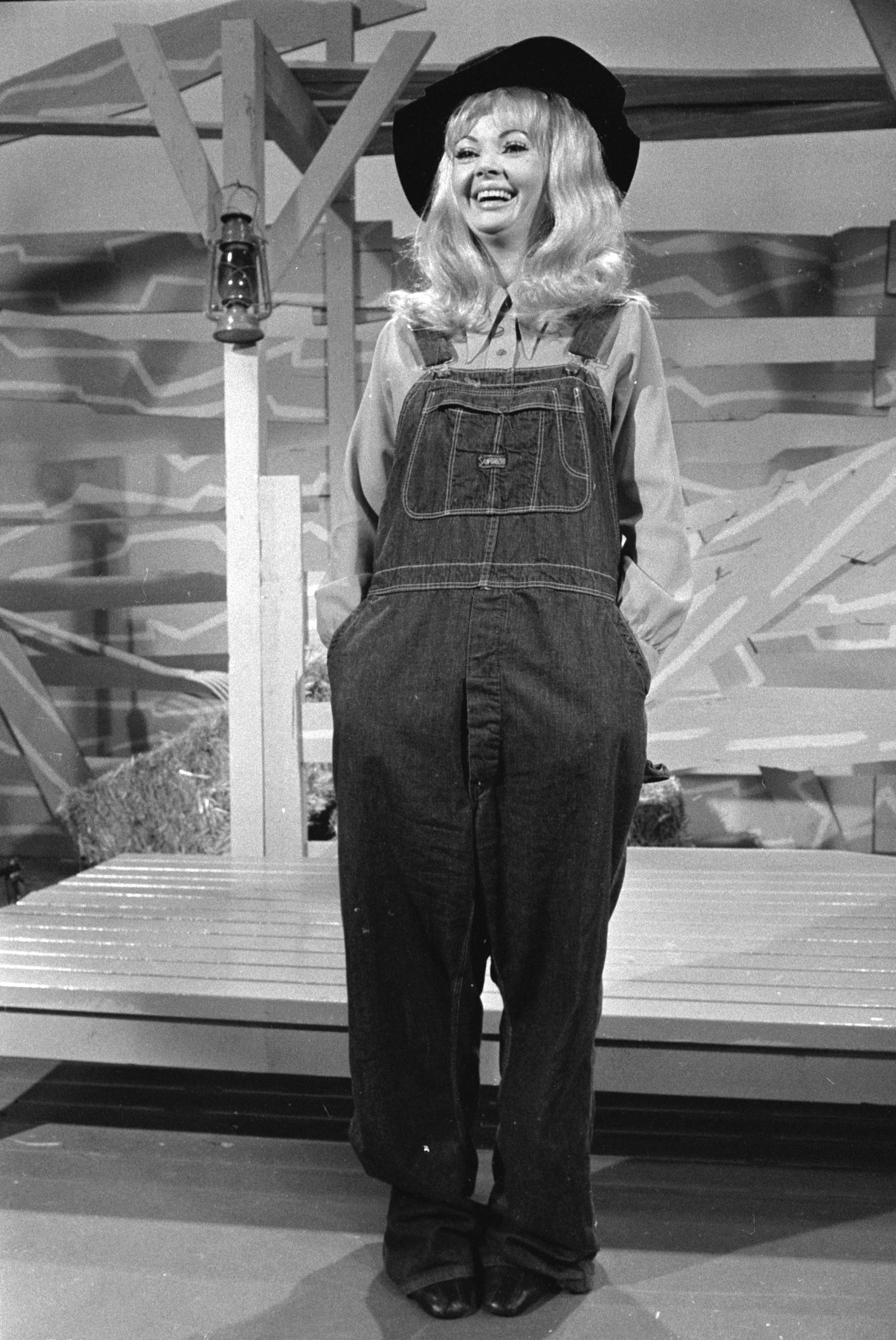 Jeannine Riley image