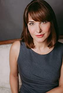 Lauren K. Robek image