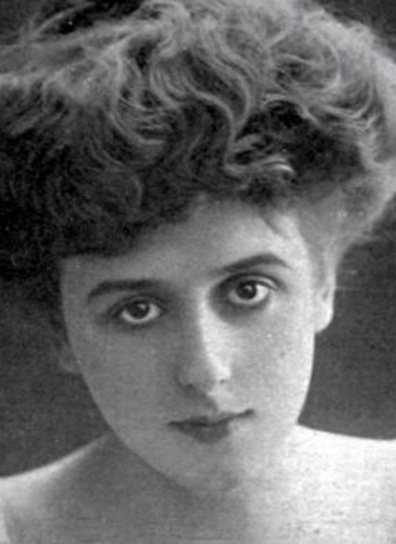 Gabrielle Robinne image