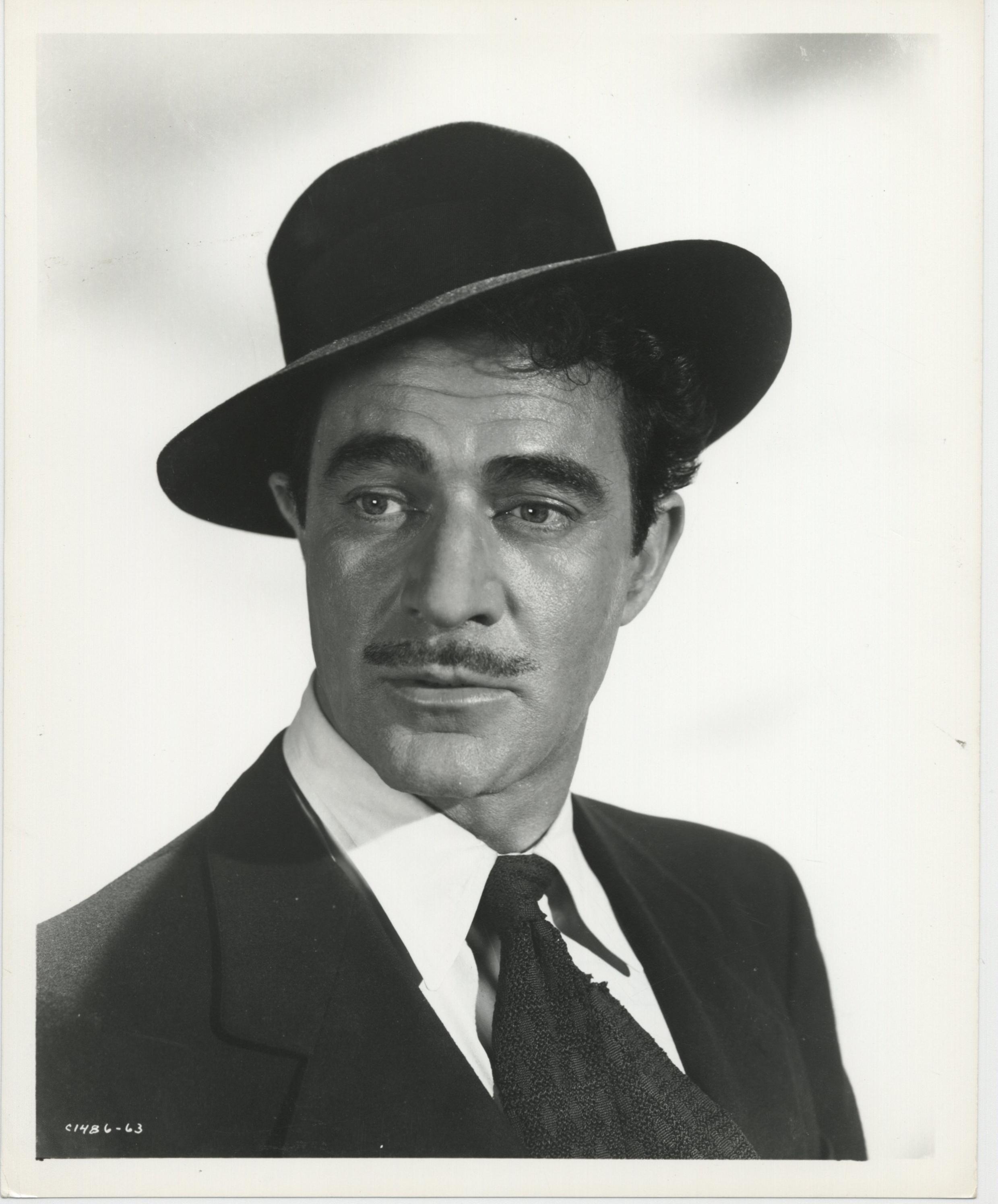 Gilbert Roland image