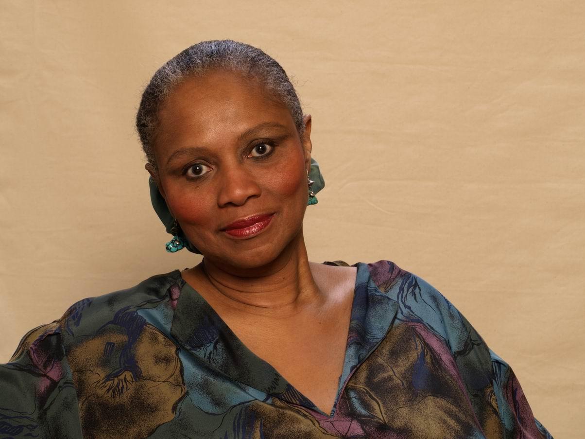 Sandi Ross image