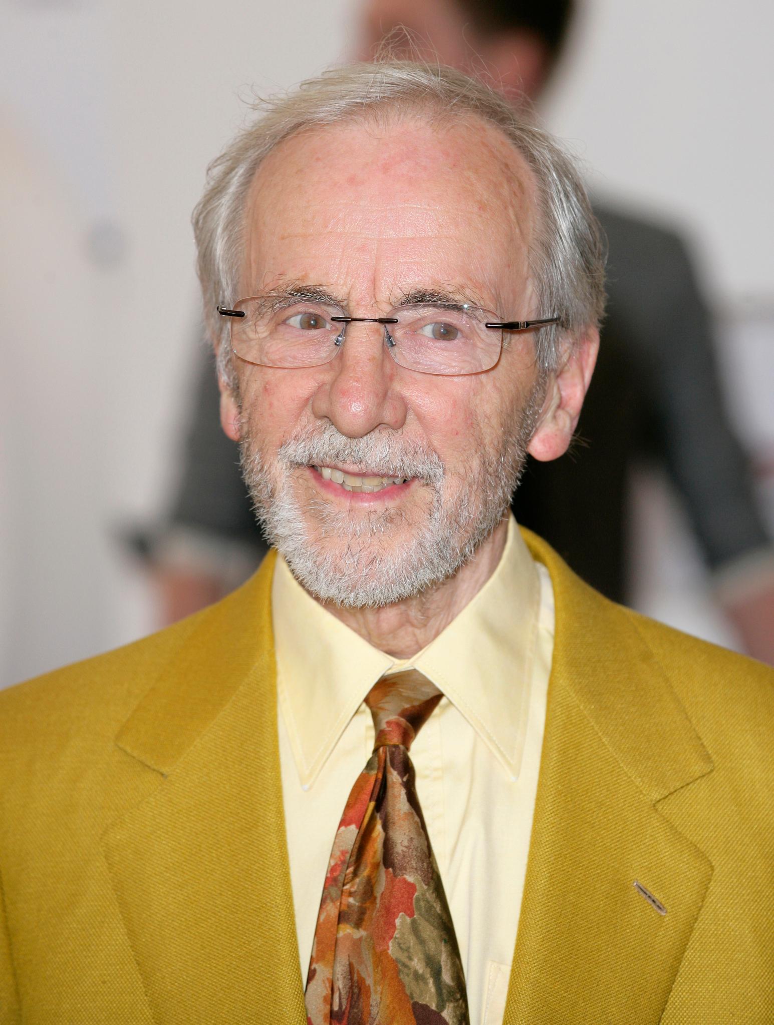 Andrew Sachs image
