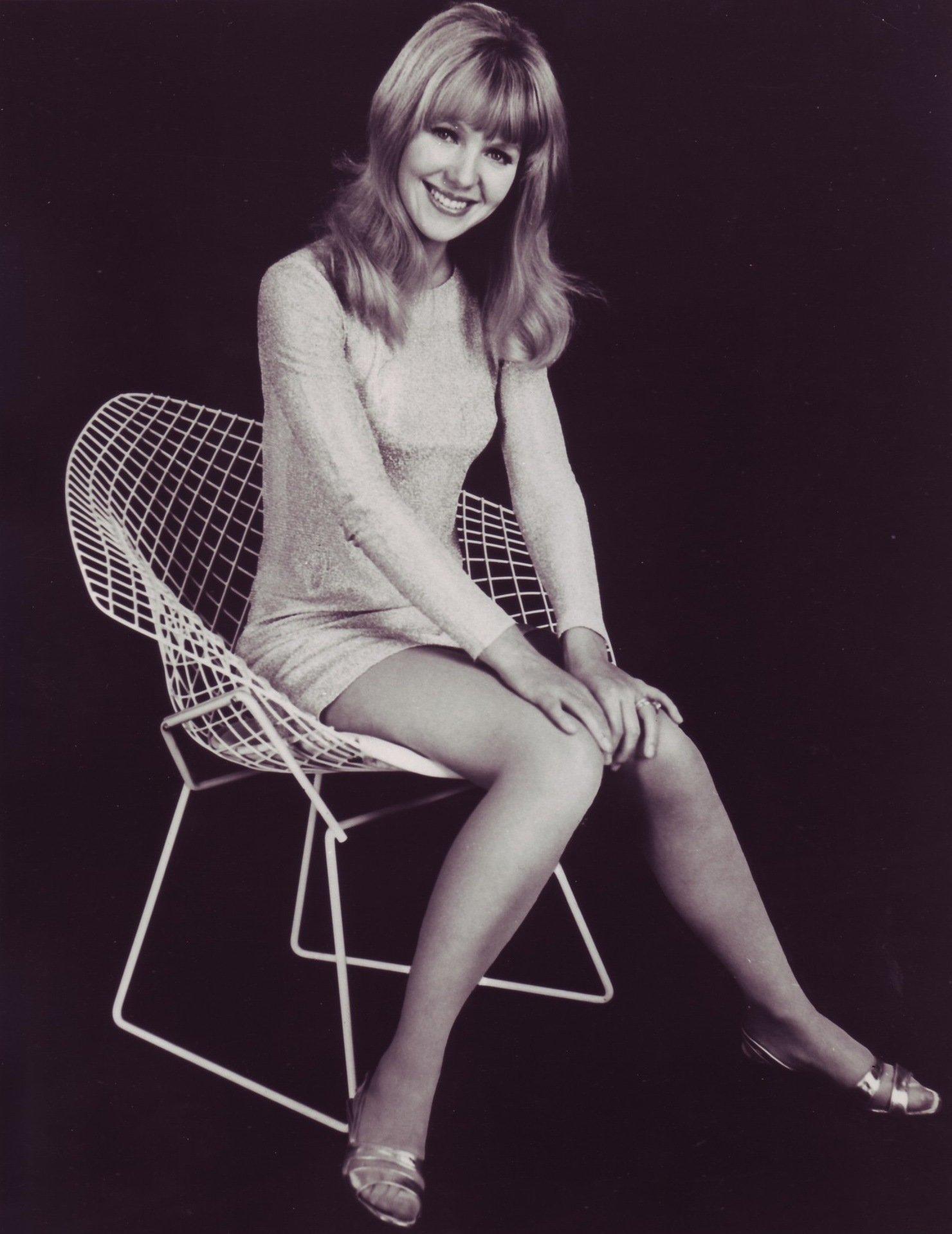 Julie Samuel image