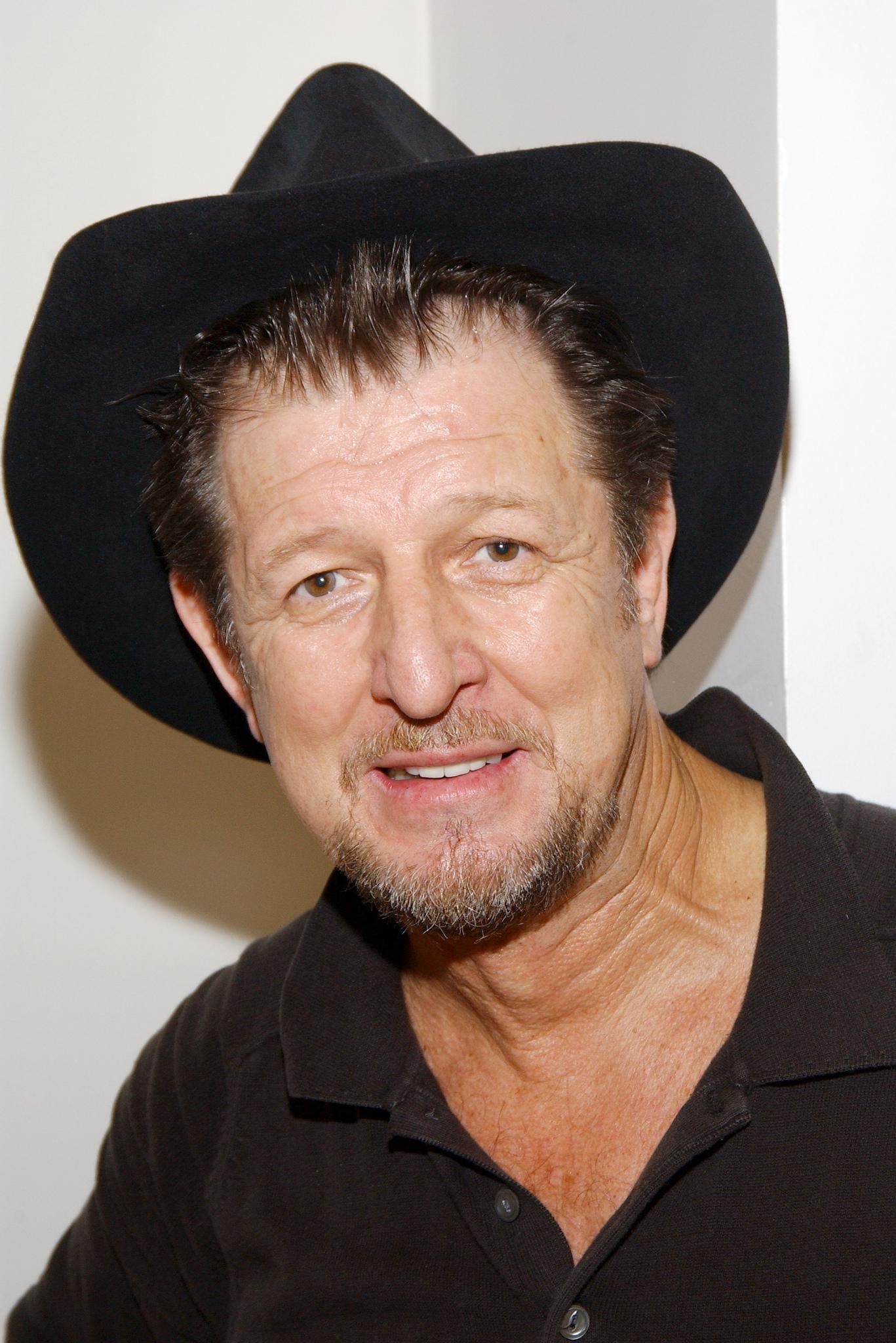 Gary Sandy image