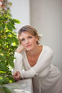 Caroline Scholze image