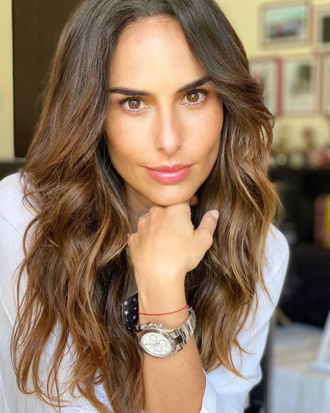 Ana Serradilla image
