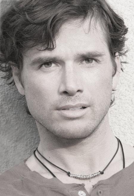 Matthew Settle image
