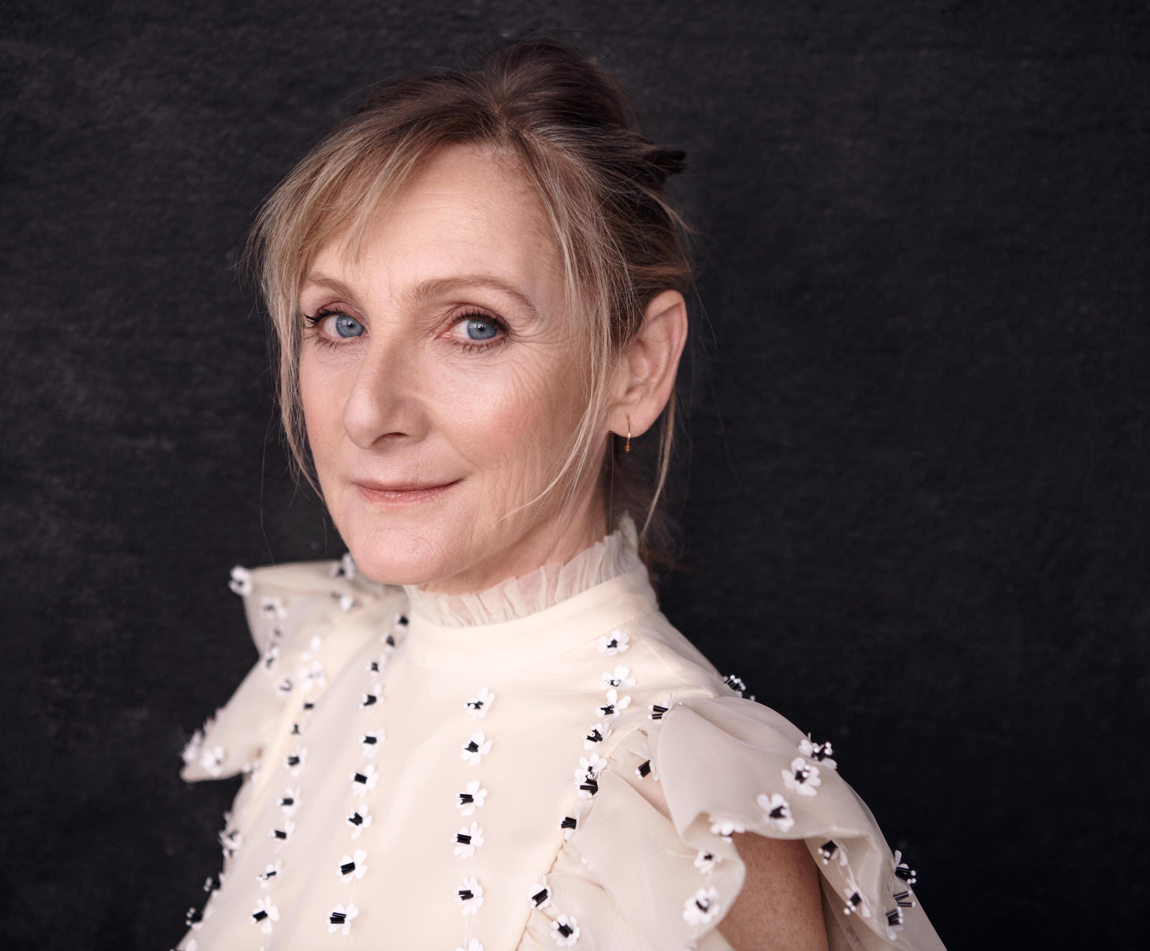 Lesley Sharp image