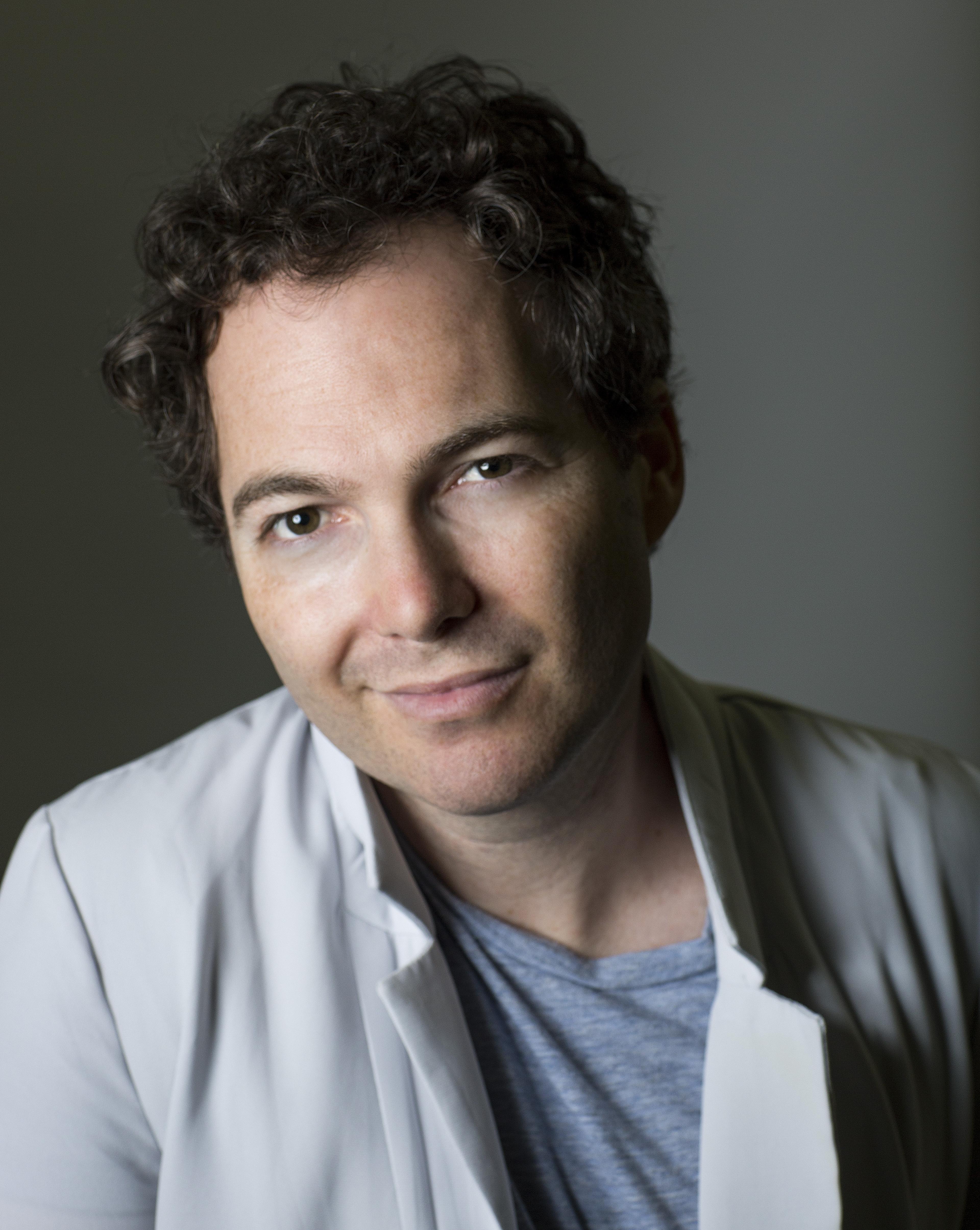 Justin Shenkarow image
