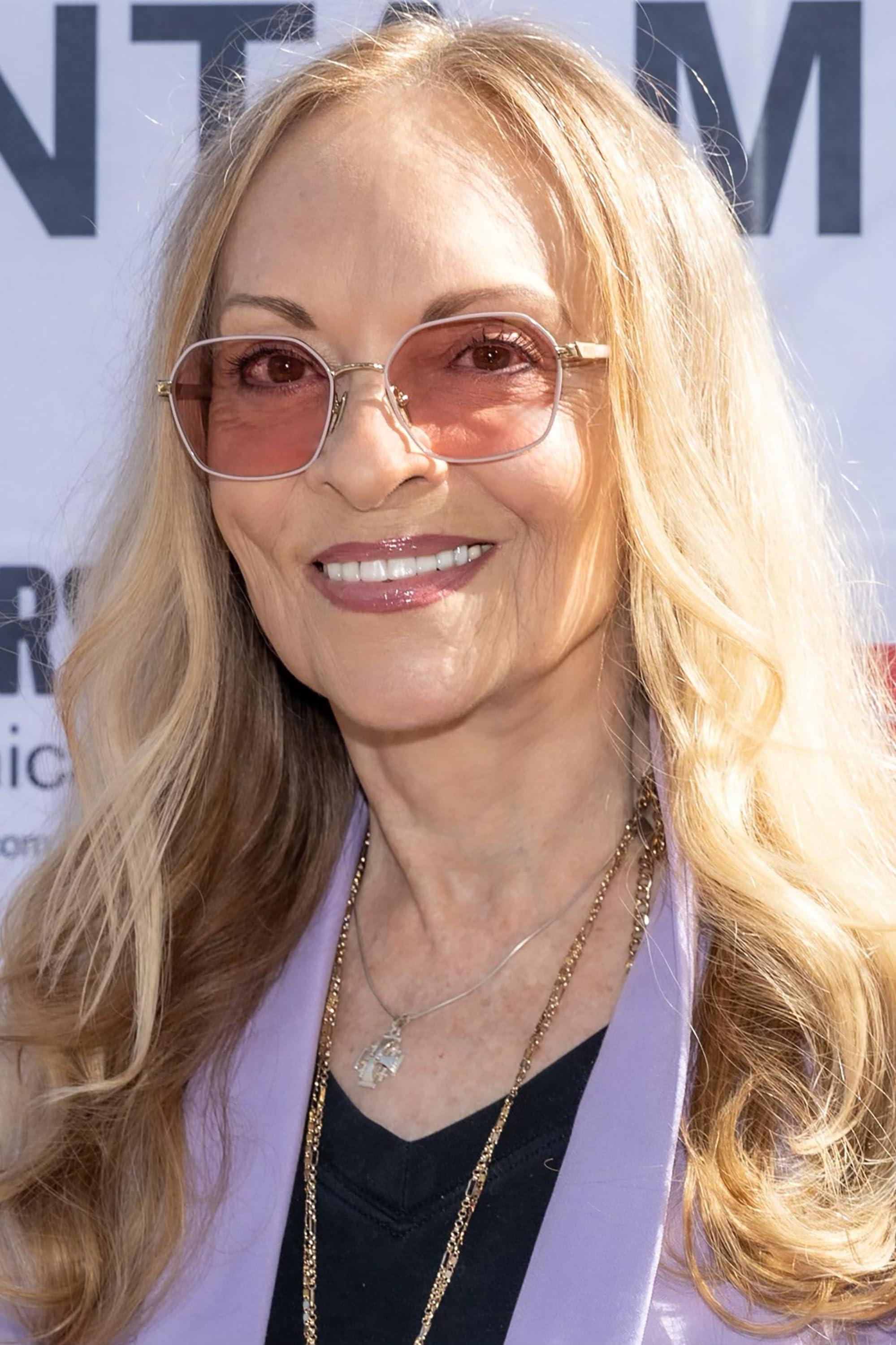 Karen Sheperd image