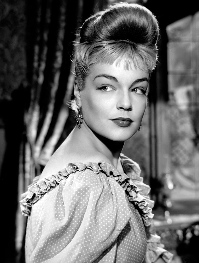 Simone Signoret image