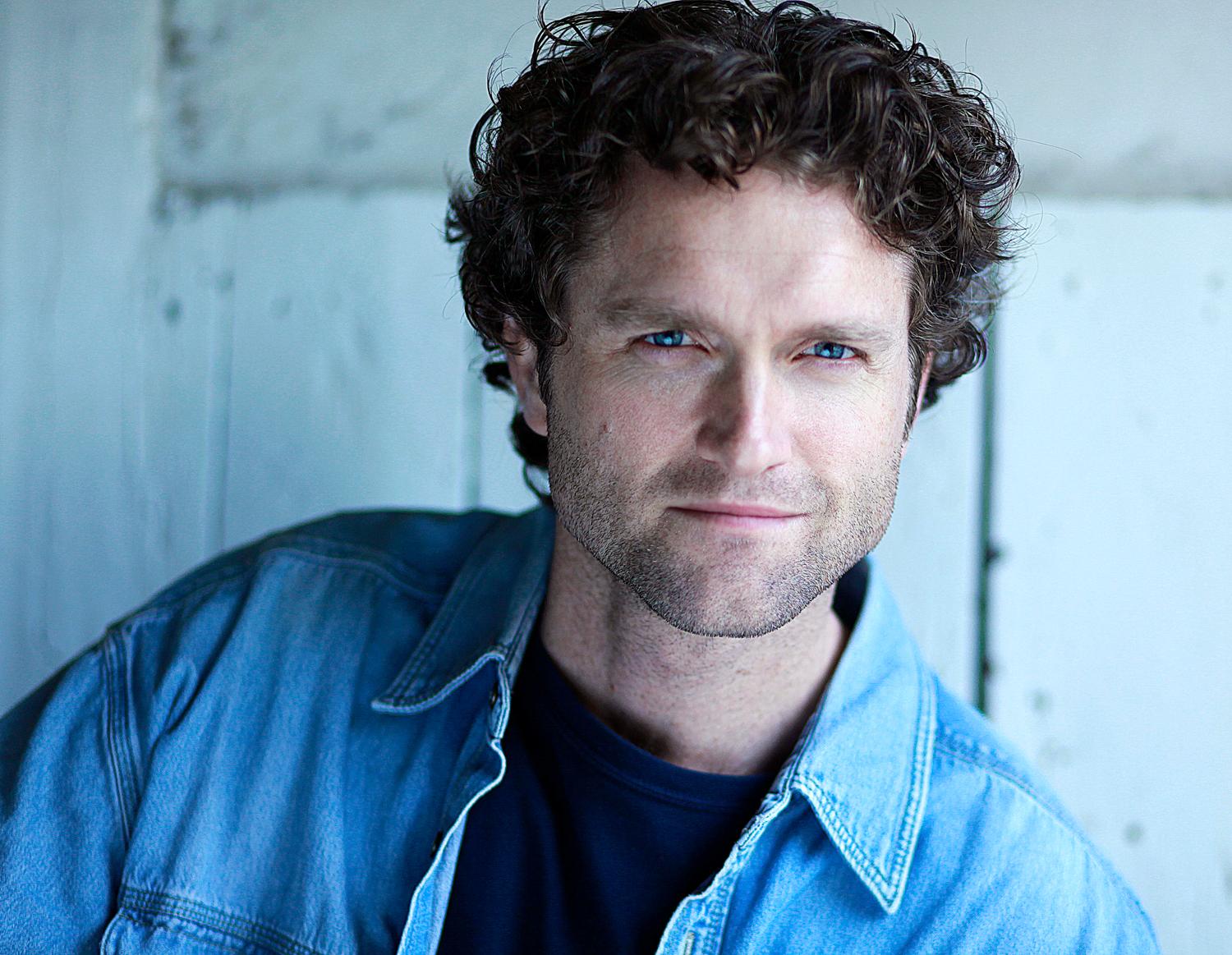 Jake Simons image