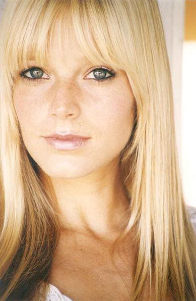 Molly Stanton image