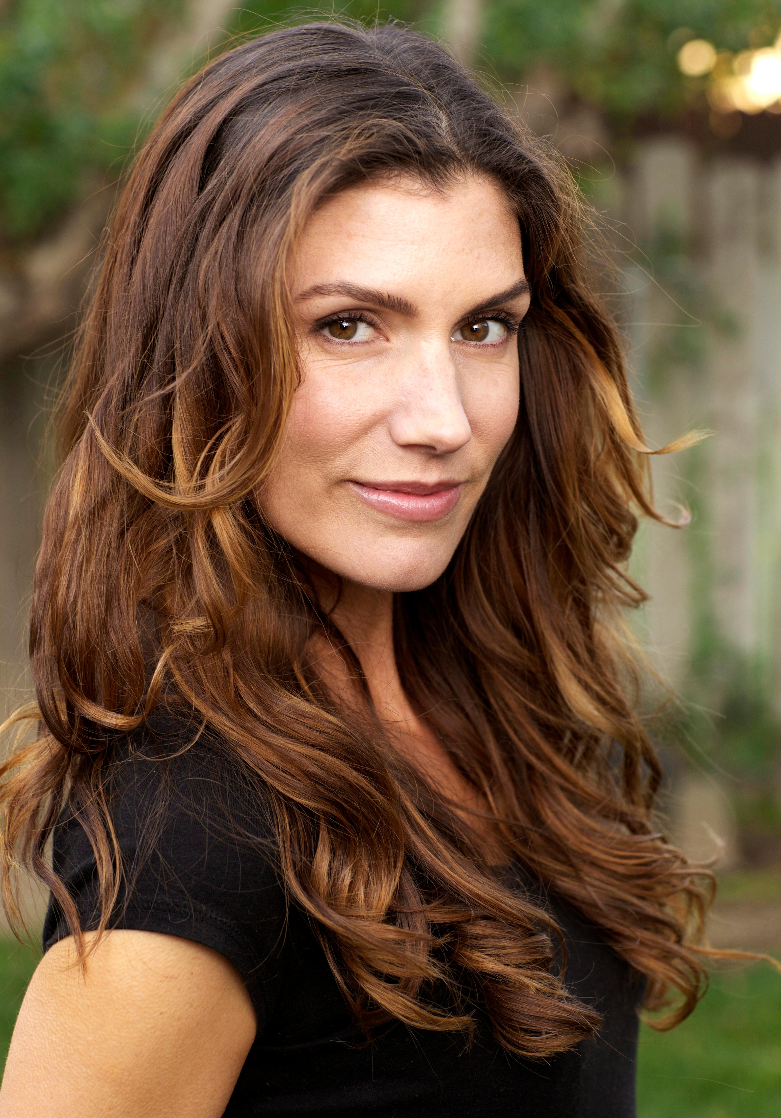 Hollie Stenson image