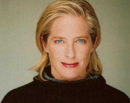 Julie Stewart image