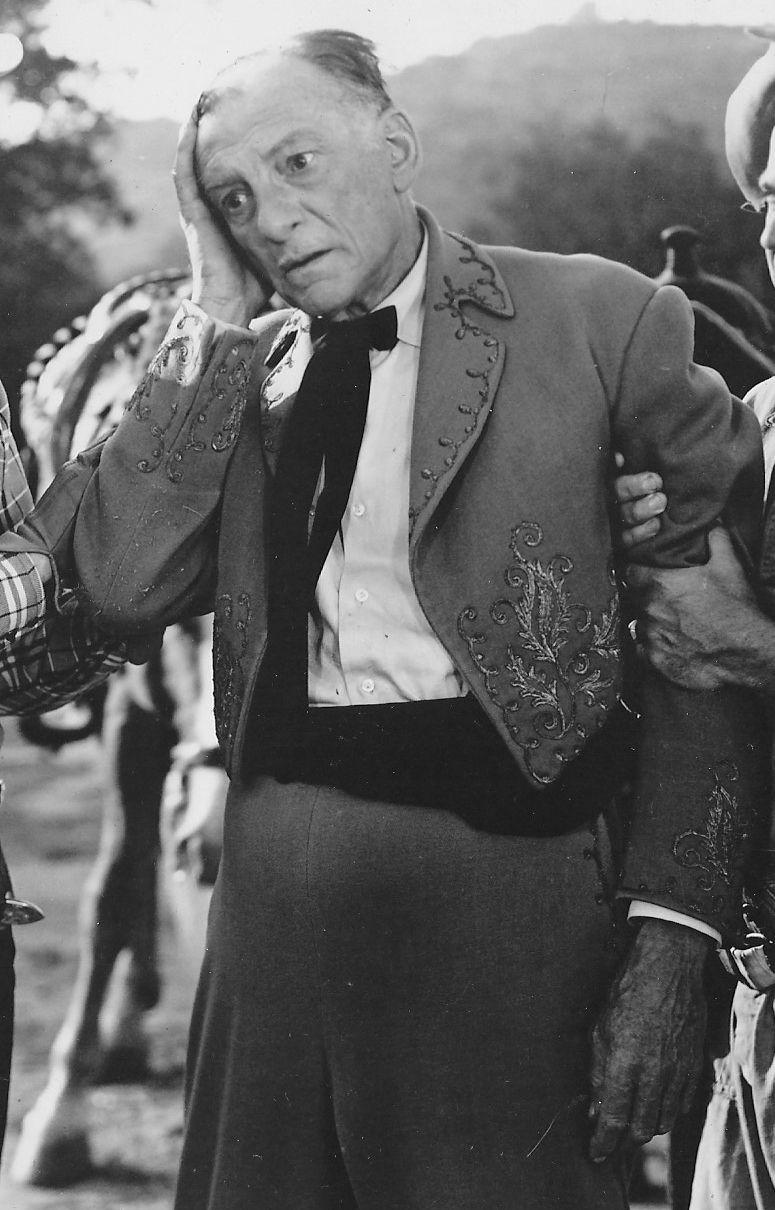 Robert Strange image