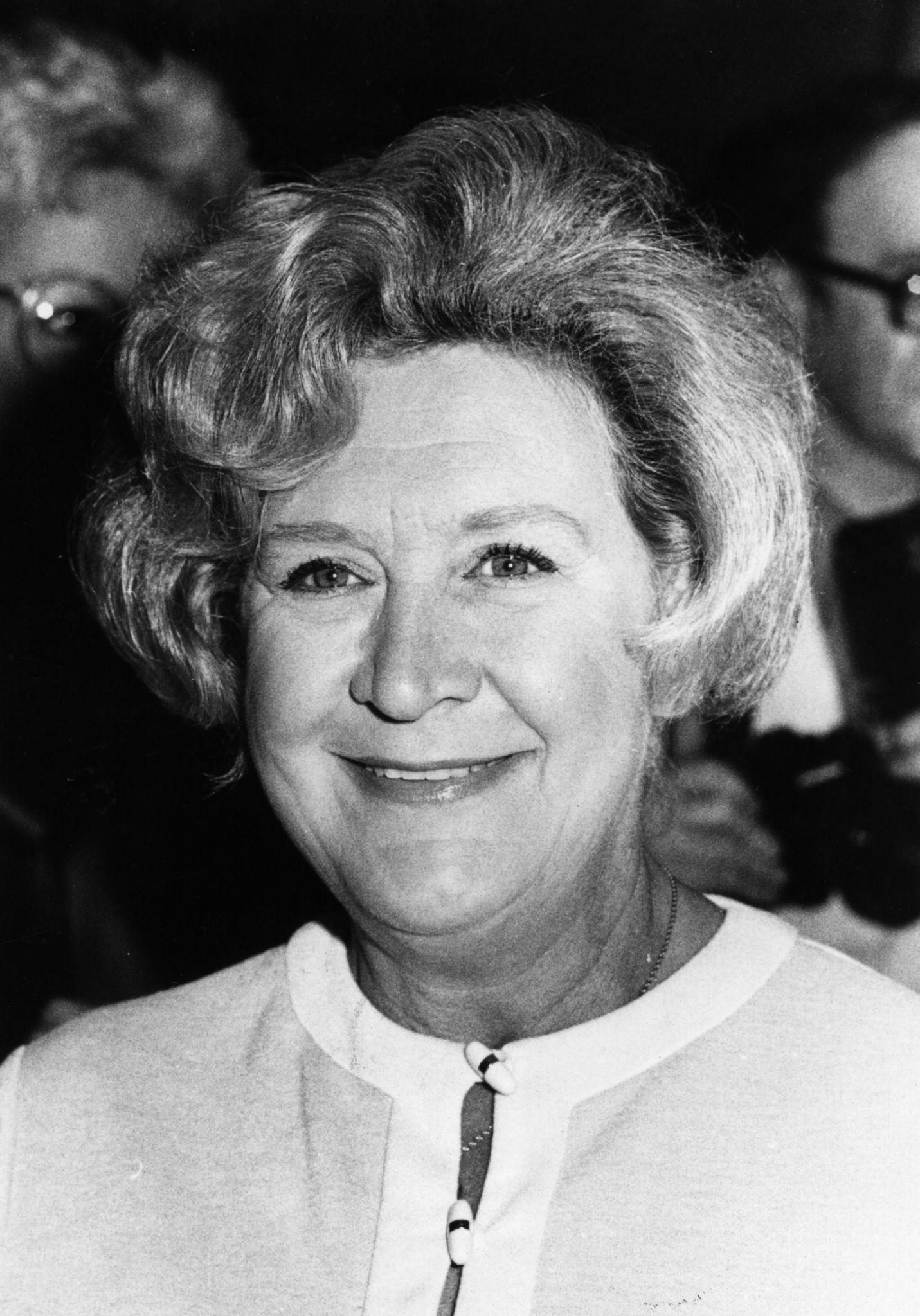 Mollie Sugden image