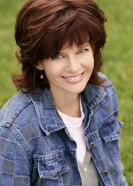 Laura Summer image