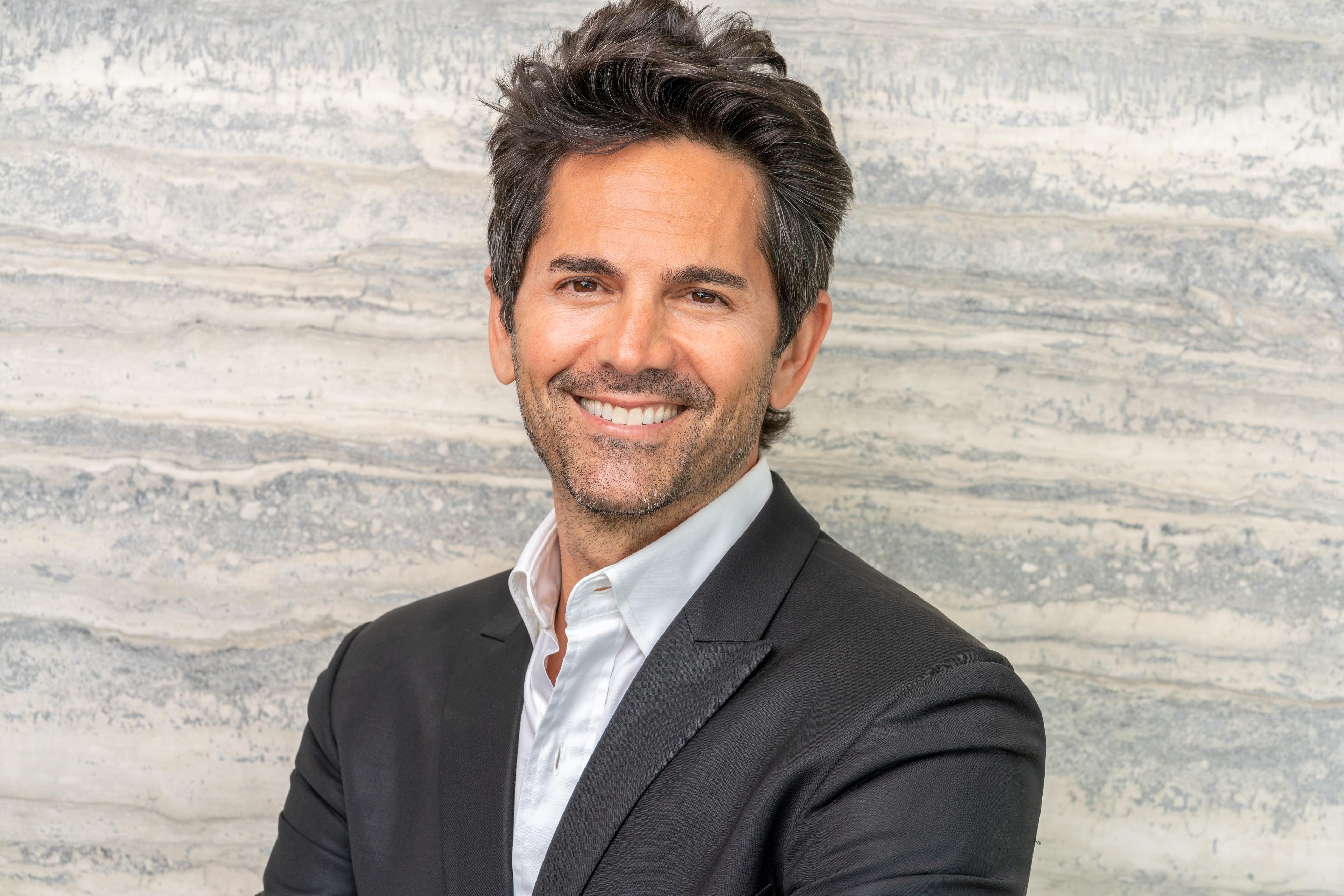 Michael Sutton image