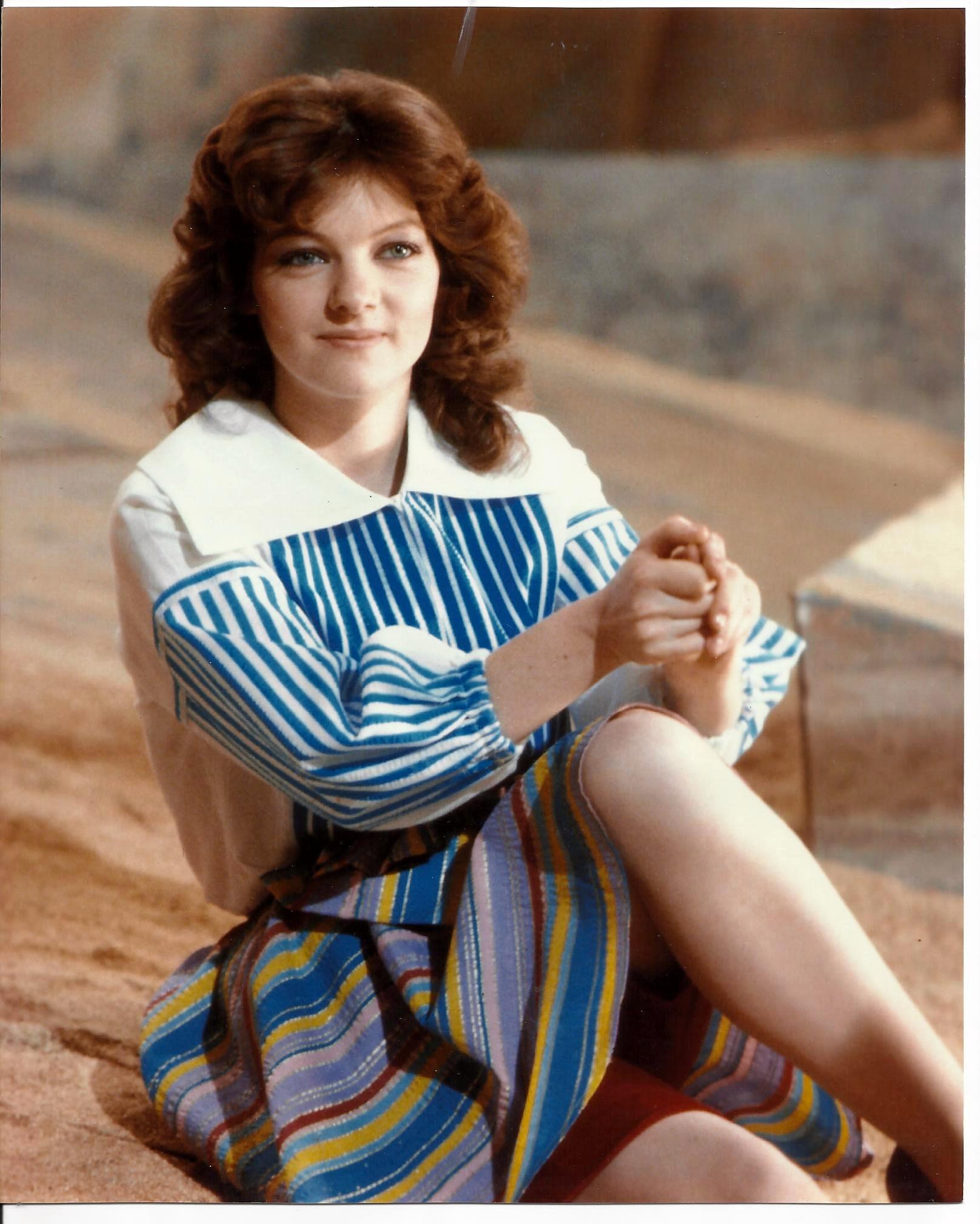 Sarah Sutton image