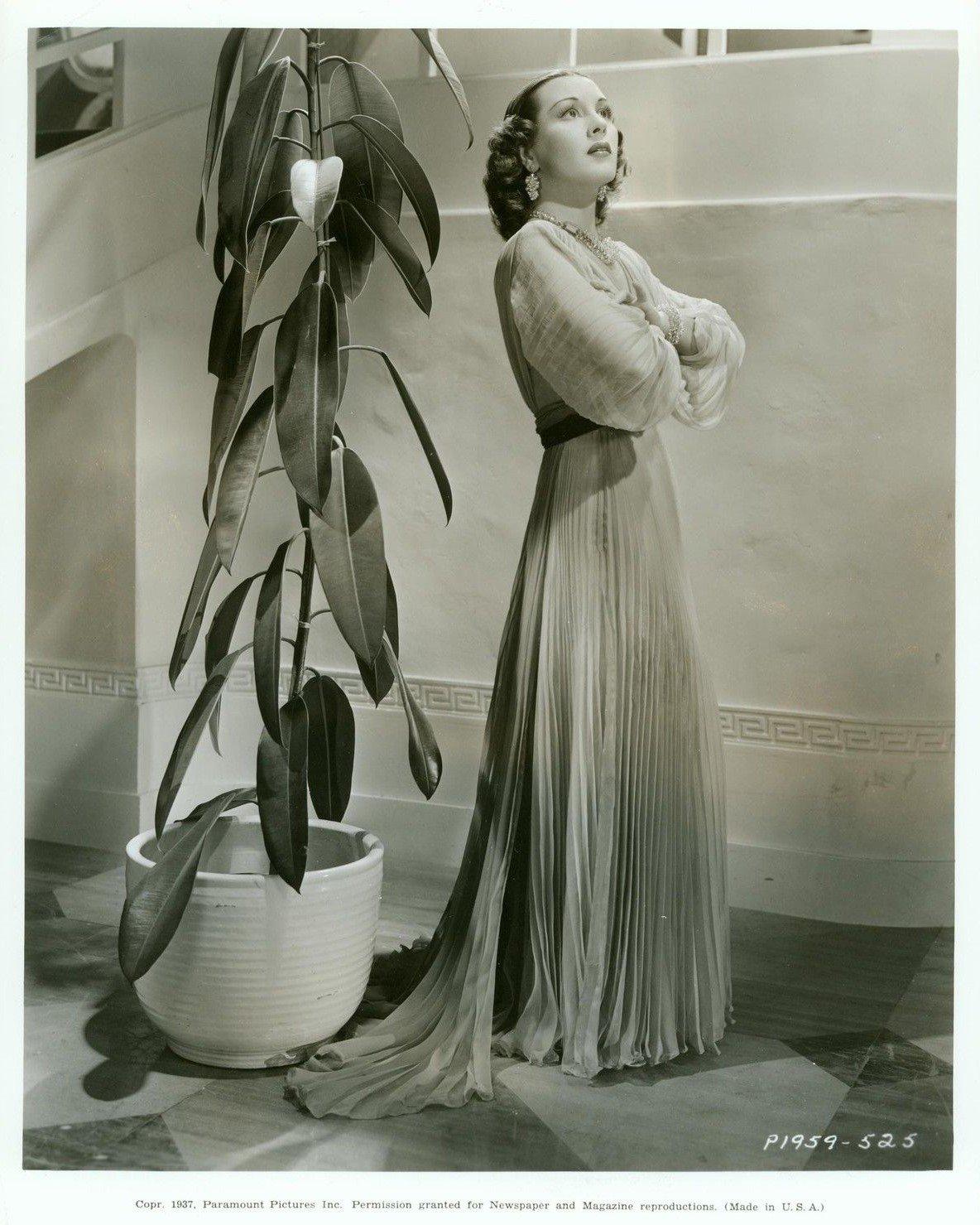 Gladys Swarthout image