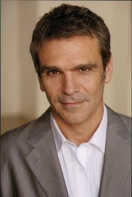 Dean Tarrolly image