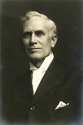 Albert Tavernier image