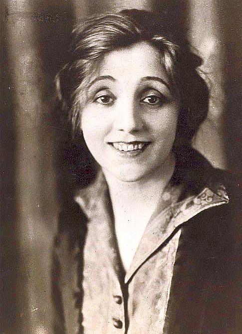 Laurette Taylor image