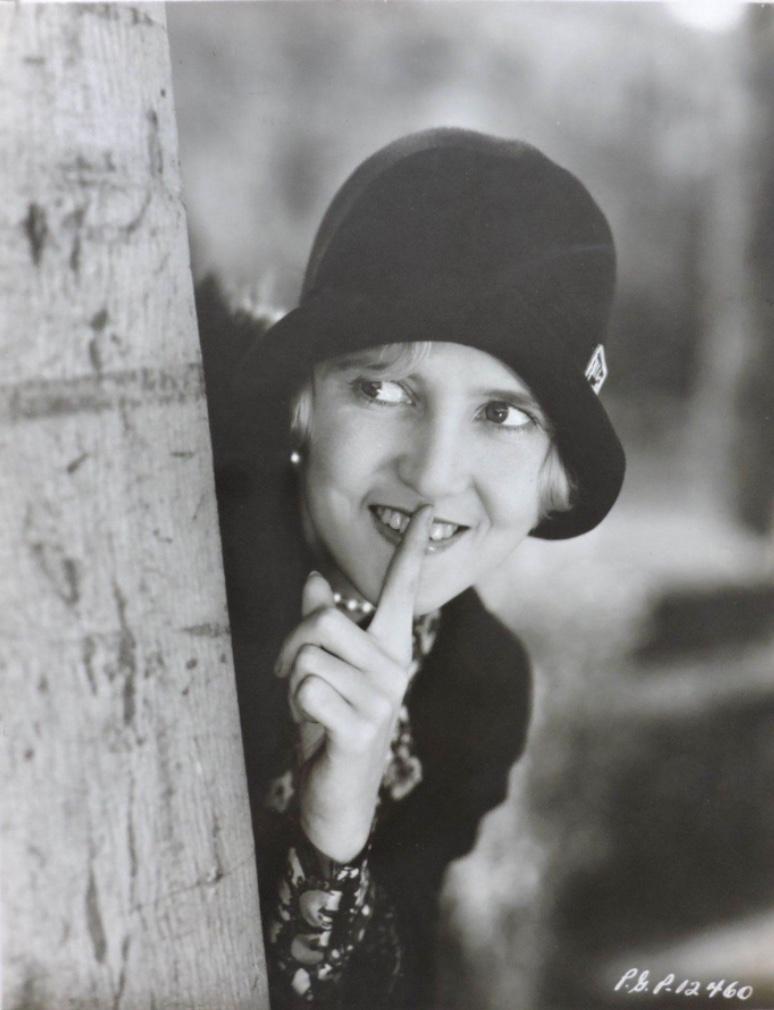 Ruth Taylor image