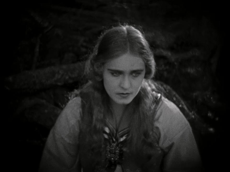 Tove Tellback image
