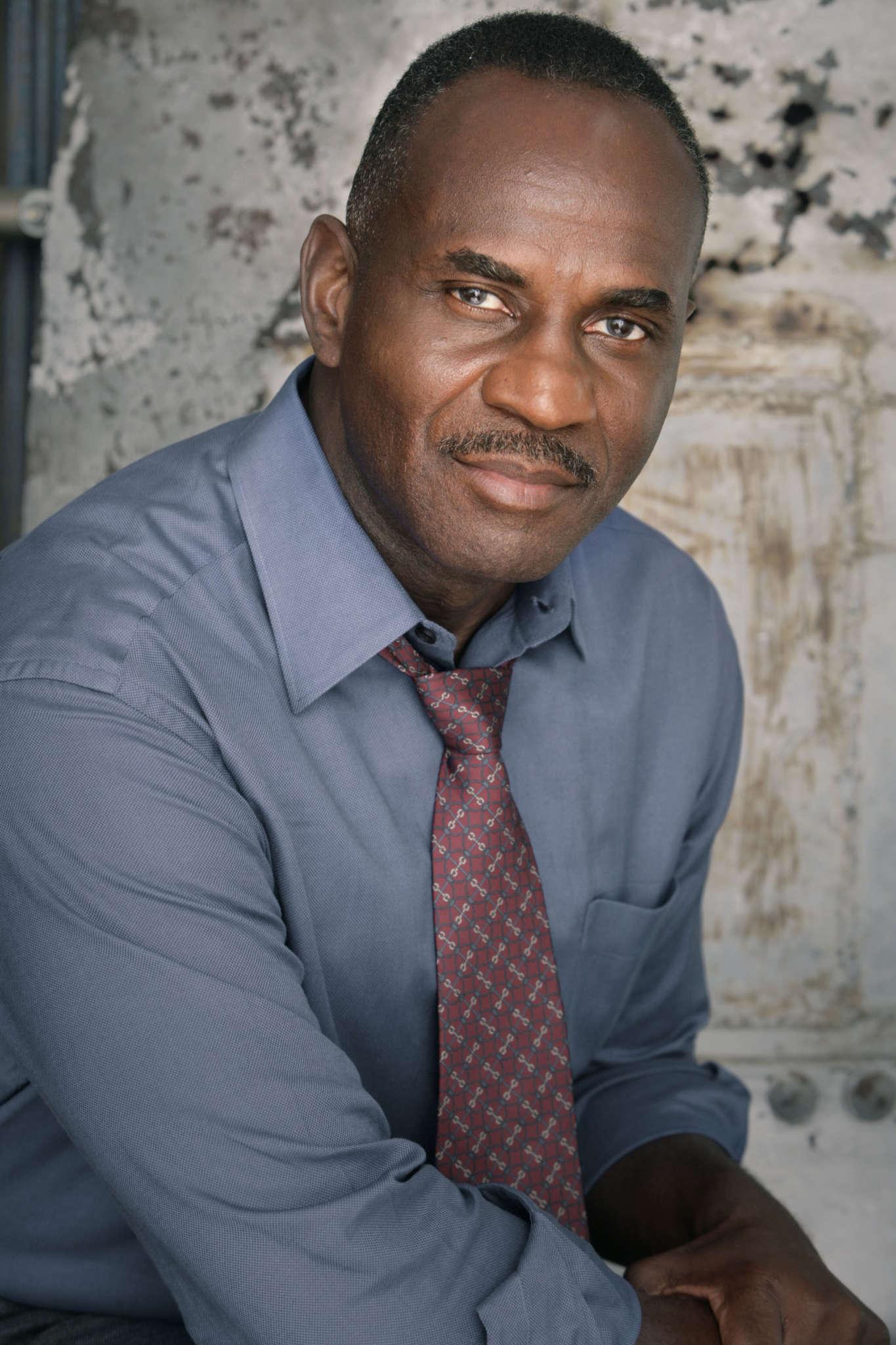 Julius Tennon image