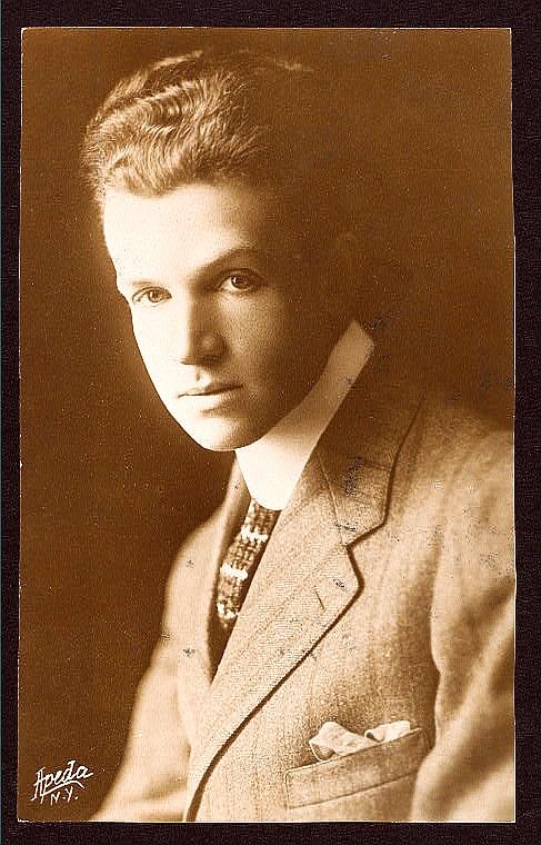 Pell Trenton image