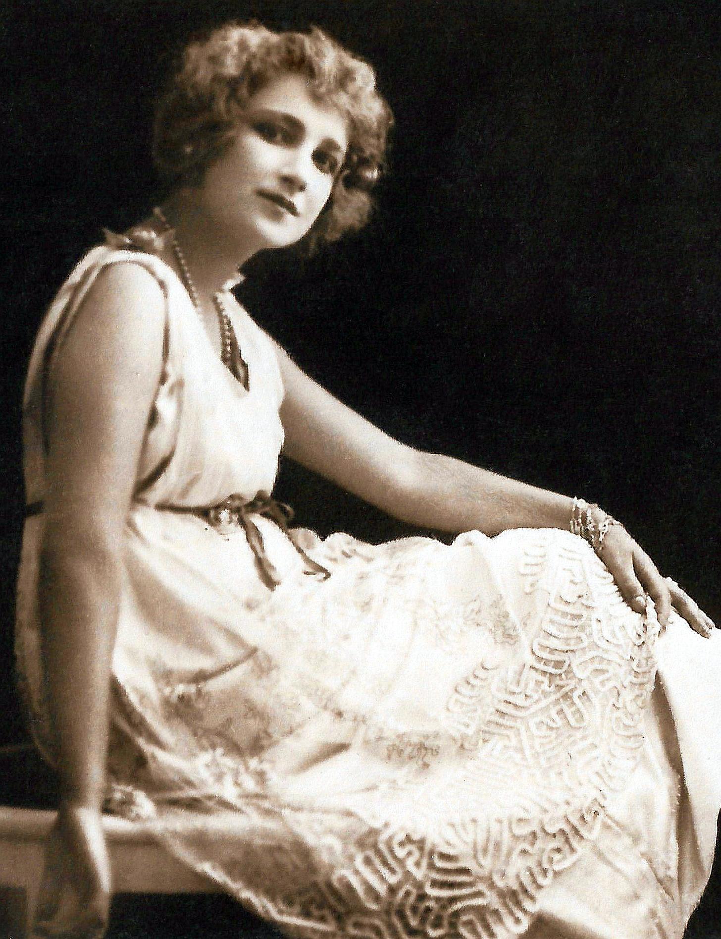 Cecyl Tryan image