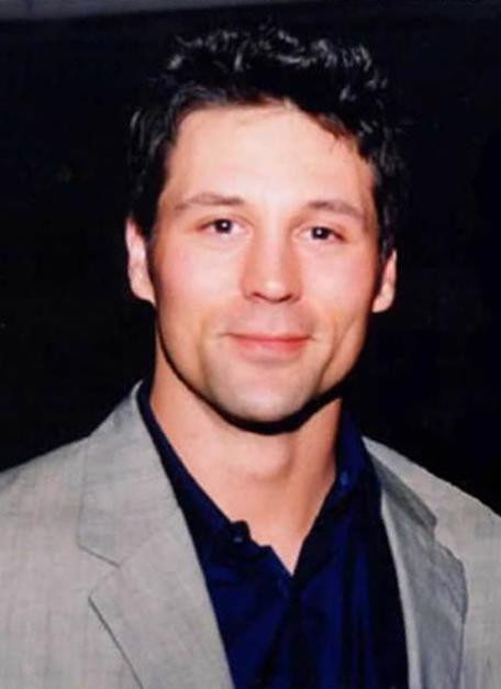 Timothy Vahle image