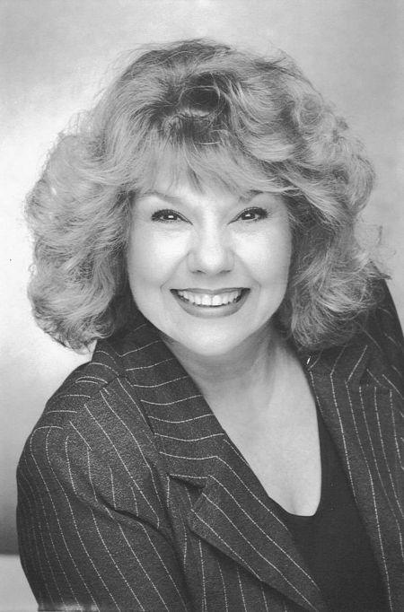 Carolyn Van Bellinghen image