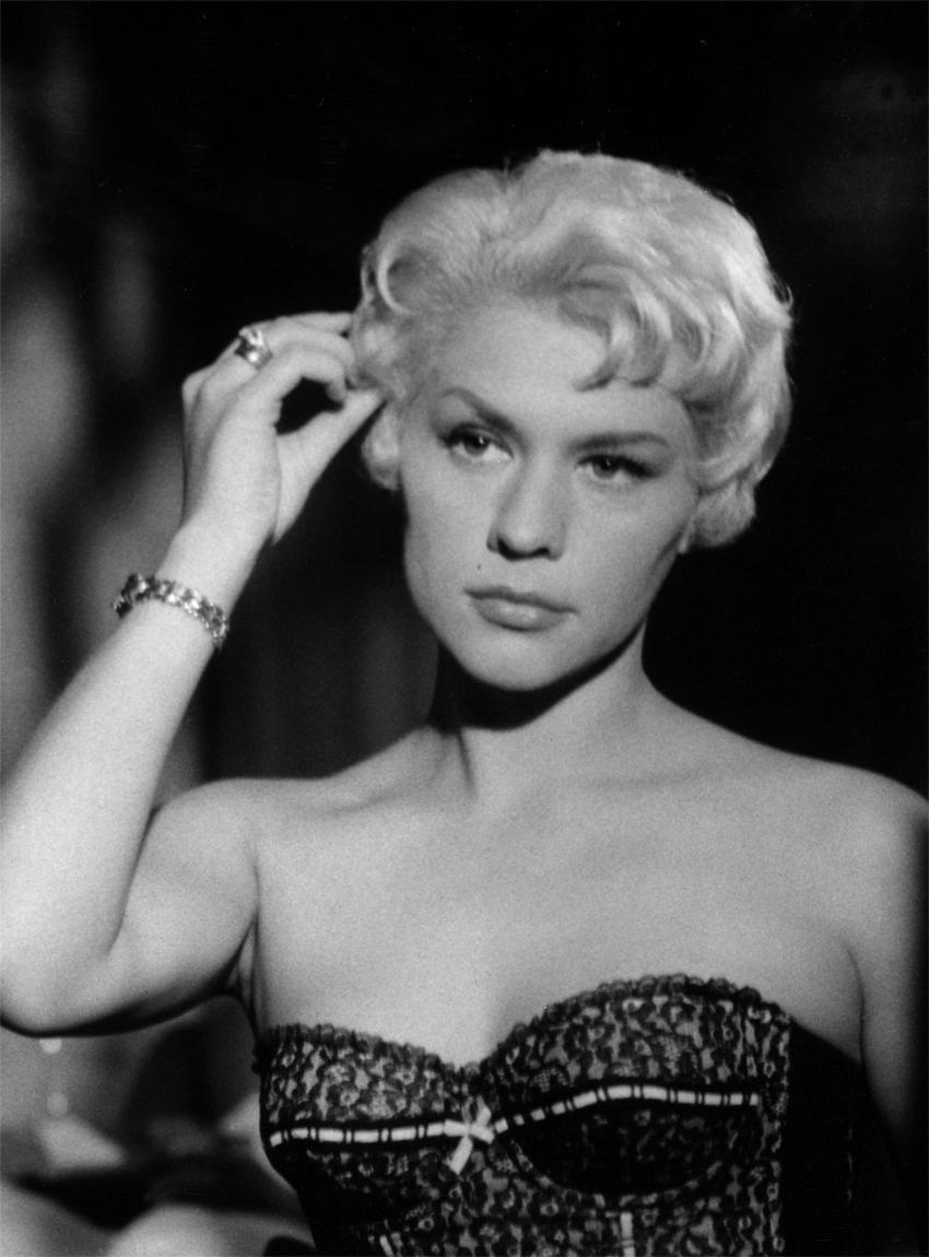 Ingrid van Bergen image