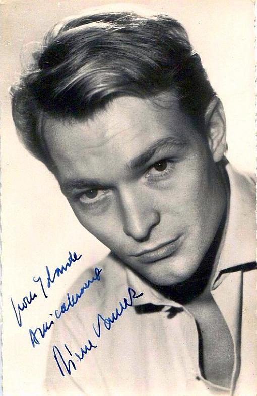 Pierre Vaneck image