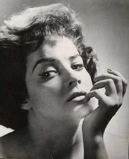 Yolanda Varela image