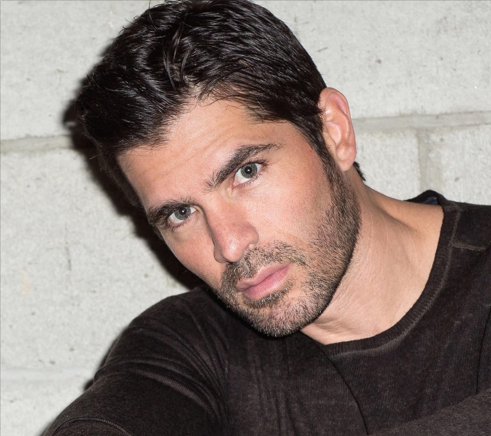 Eduardo Verástegui image