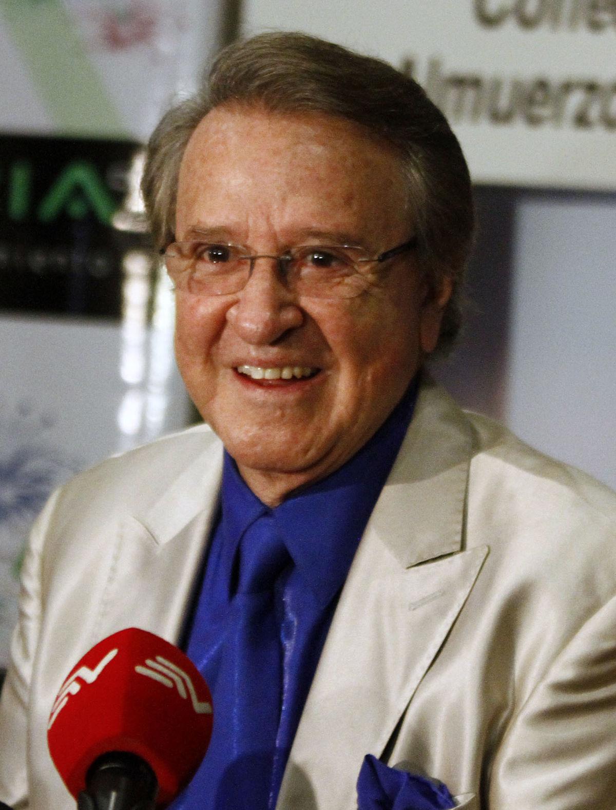Carlos Villagrán image