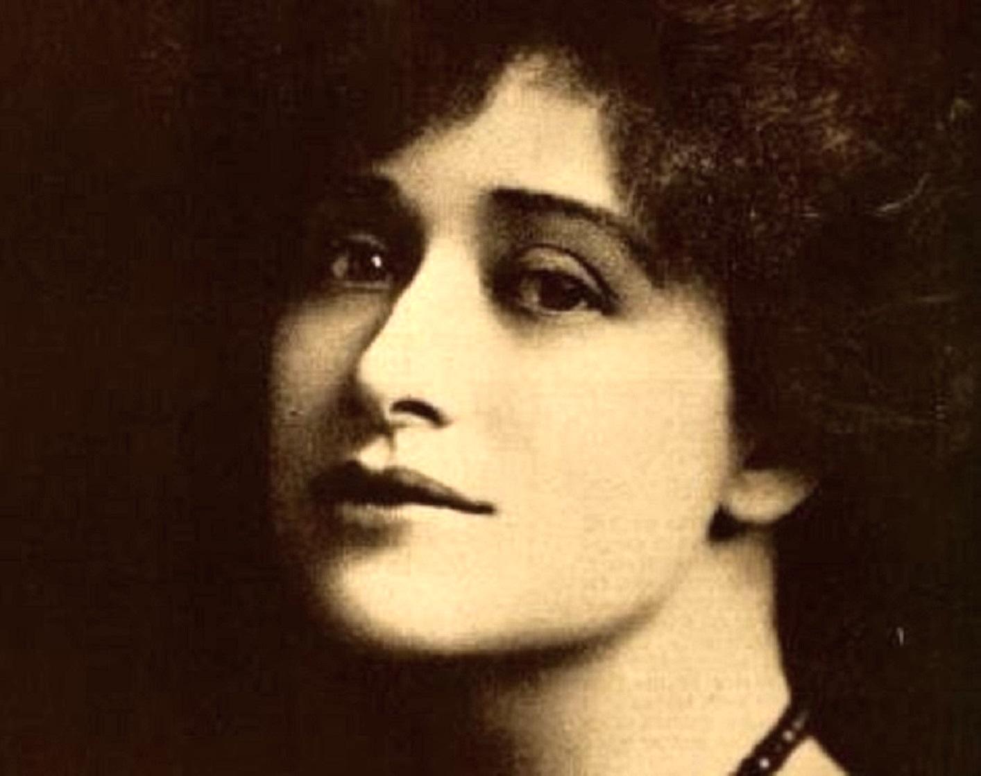 Charlotte Walker image