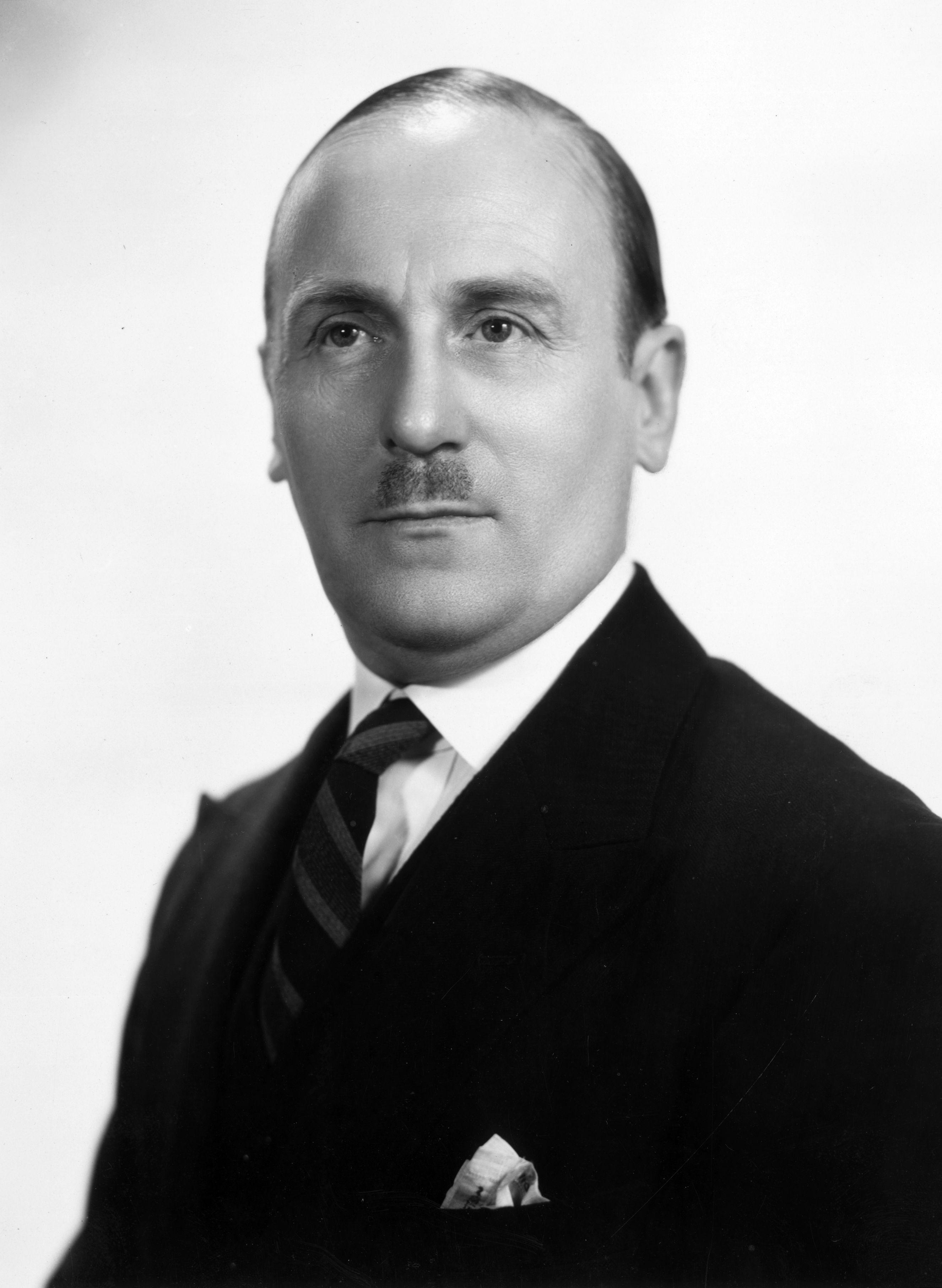 Wylie Watson image