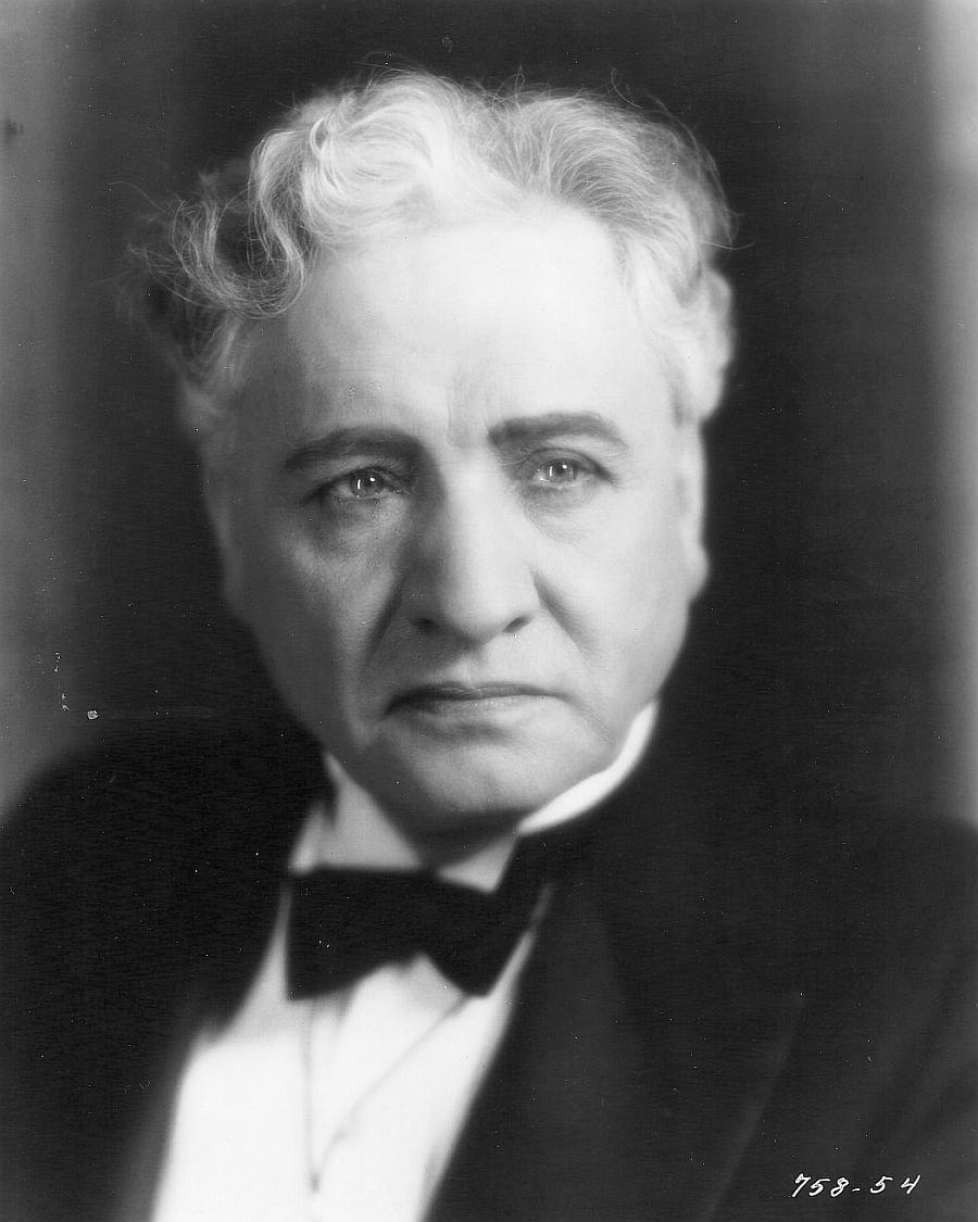Robert Wayne image