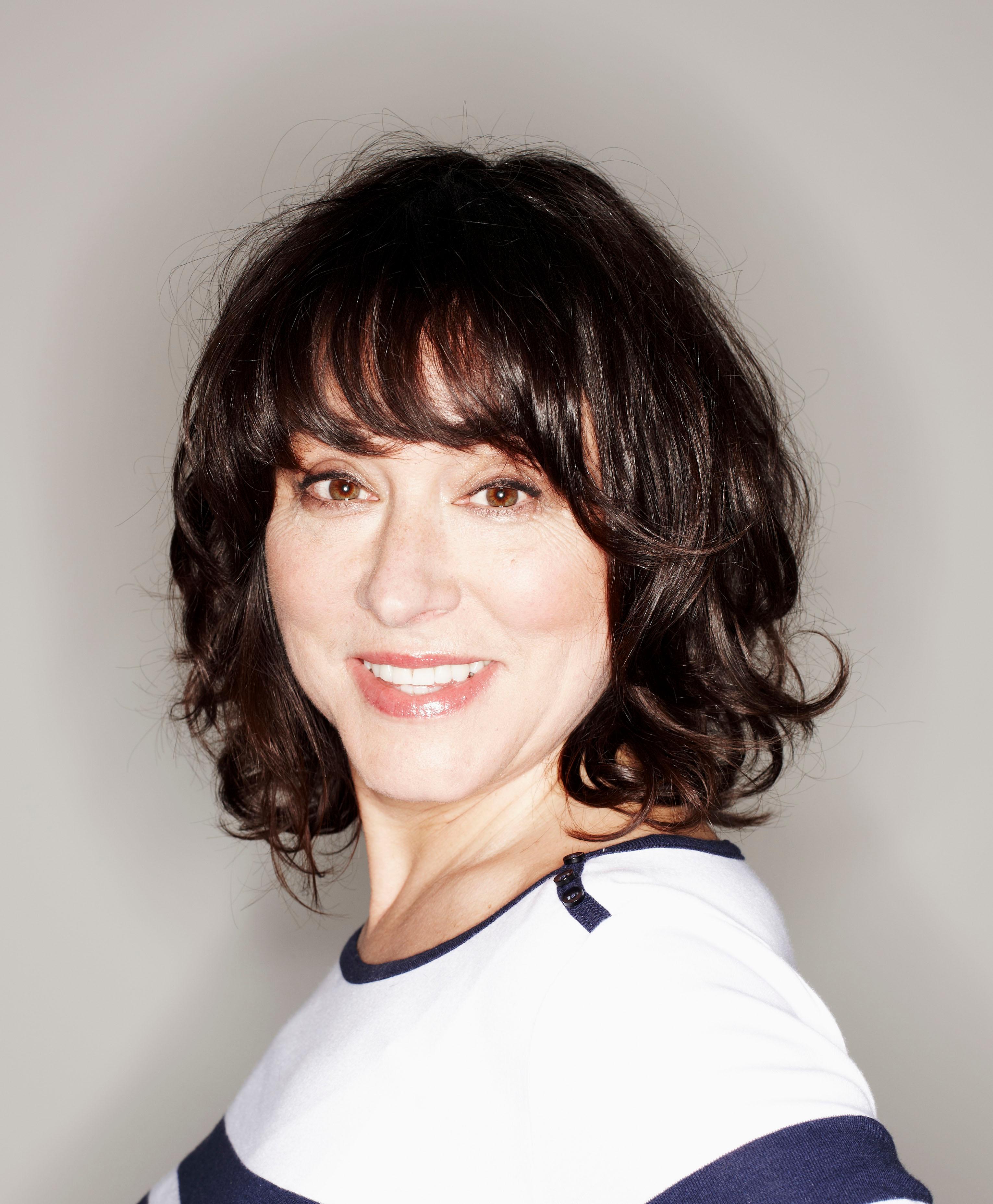 Arabella Weir image