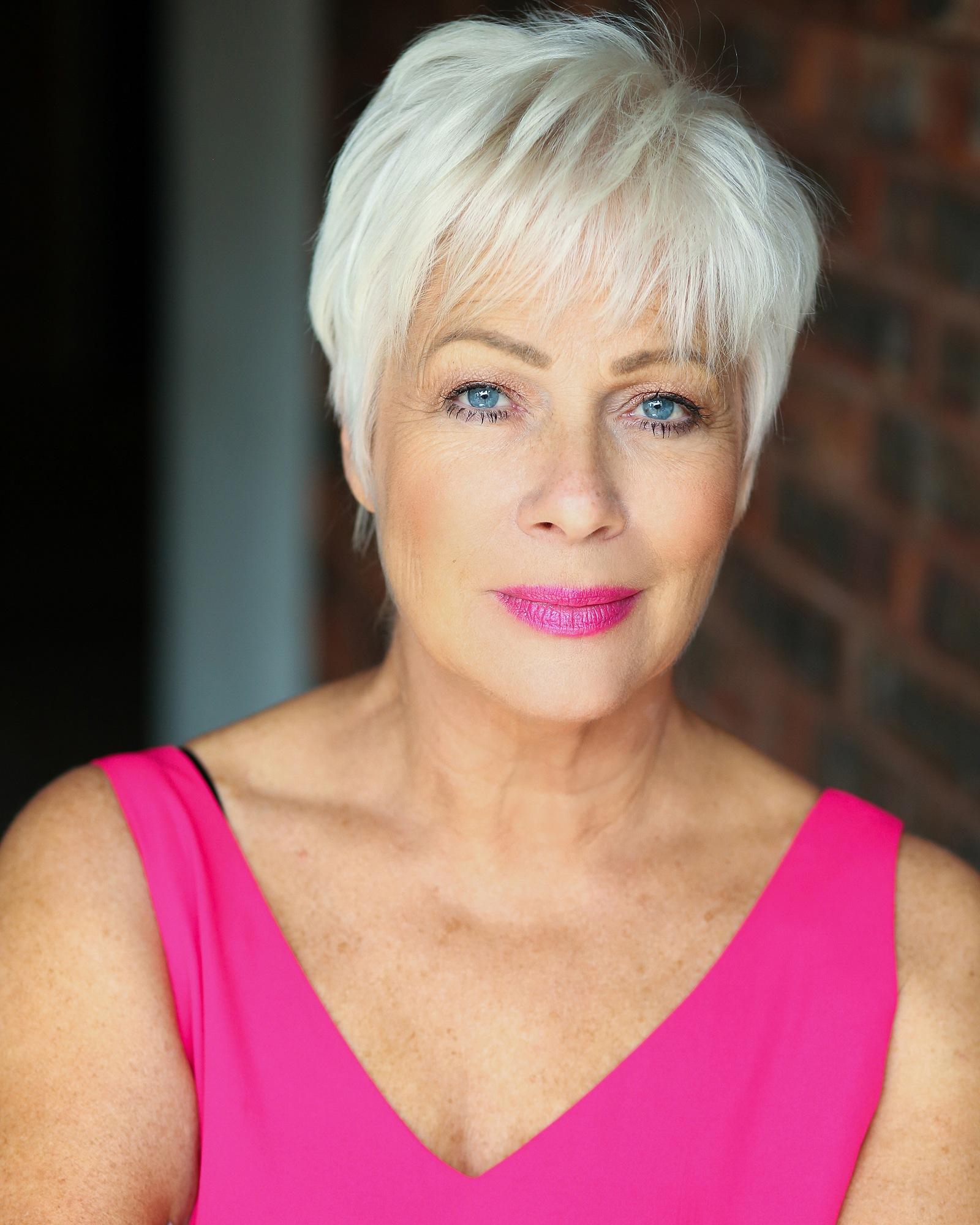 Denise Welch image