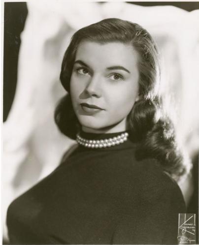 Mary Welch image